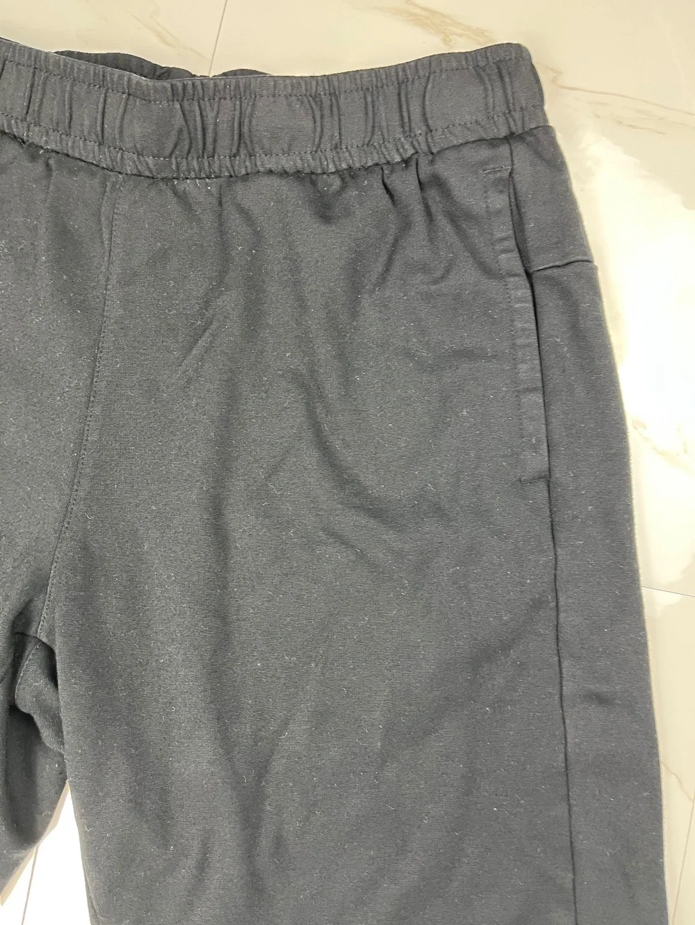 Black Athletic Shorts Size M Drawstring Pocket Casual